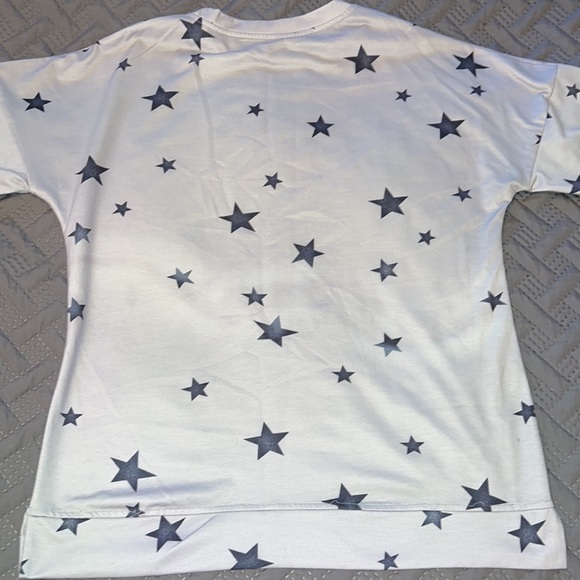 Women’s pull over - Picture 2 of 3